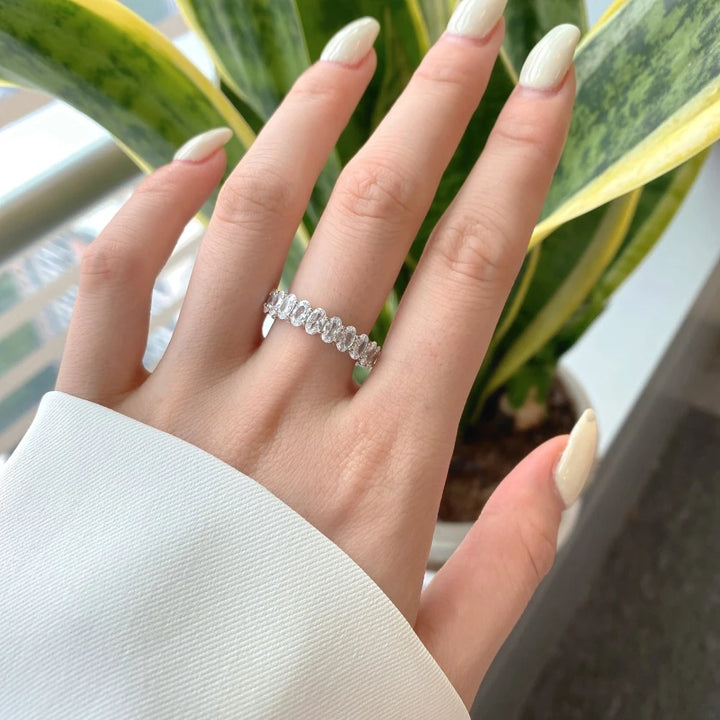 Oval Moissanite Ring