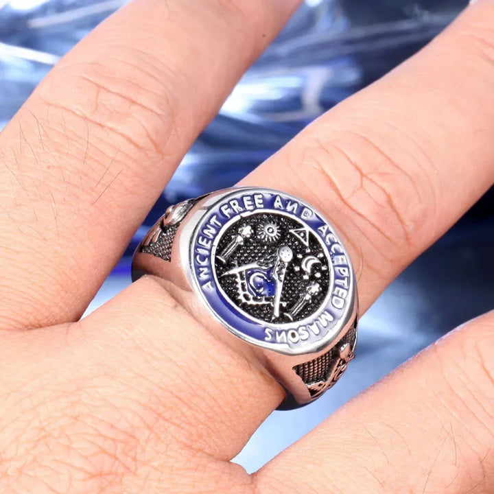 Vintage Masonic Ring